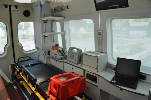张家口救护车内部